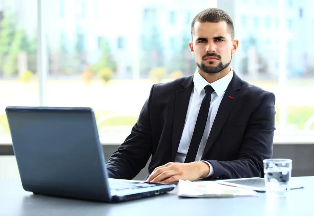CRM dla agenta ubezpieczeniowego – jak działa system Insly?